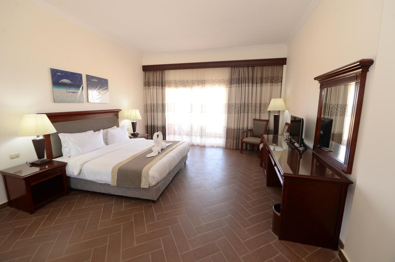 Savanna Empire Spa & Resort Ataqah Экстерьер фото